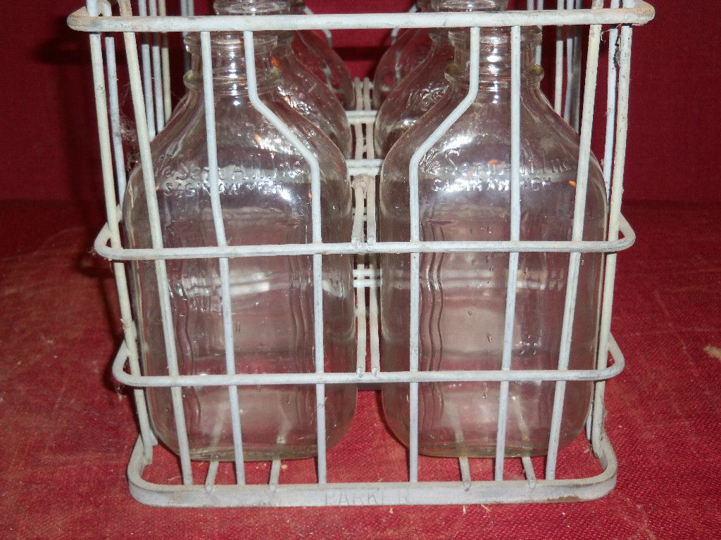 1950s PARKER DAIRY CRATE CASE 6 1 2 GALLON GLASS MILK BOTTLES