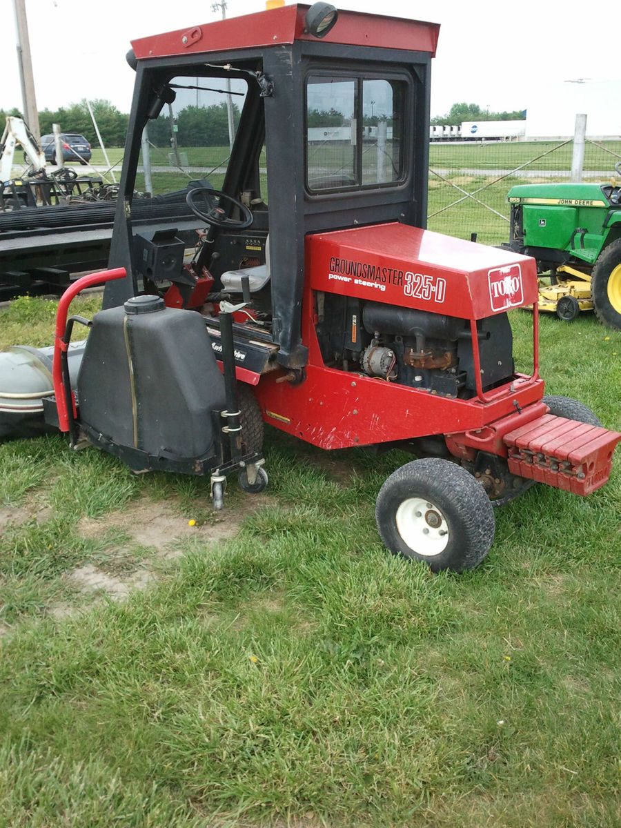  325D Mower 25 HP Mitsubishi Sprayer Broom 72 Deck