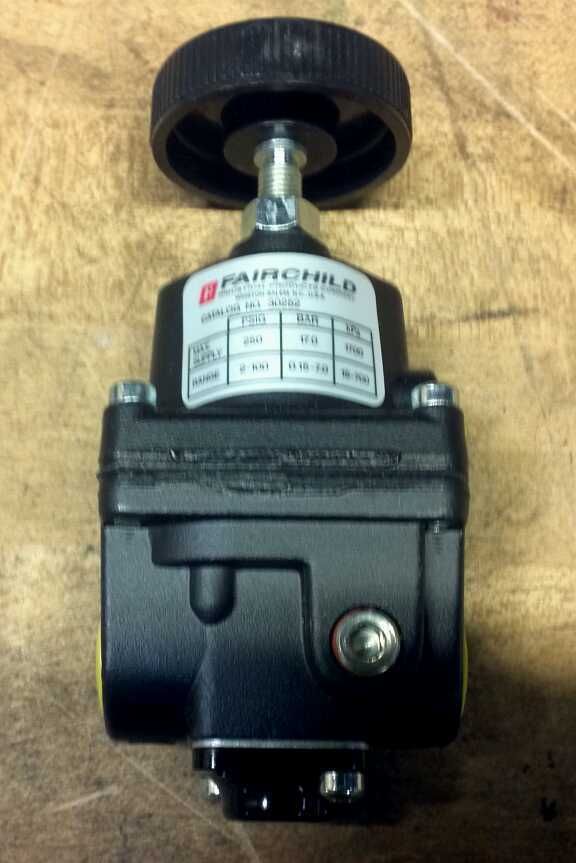 Fairchild 30252 1 4 npt Midget Pressure Regulator