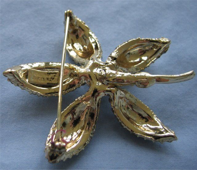 Sale H Pomerantz A Borealis Rhinestone Flower Brooch