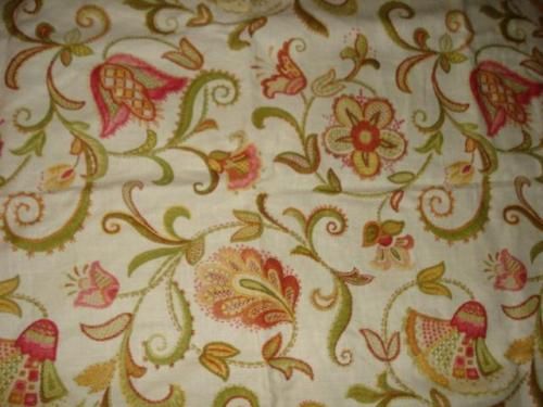 RICHLOOM CANTERBURY CREWEL CHAINSTITCH PRINT CREAM PINK FLORAL FABRIC