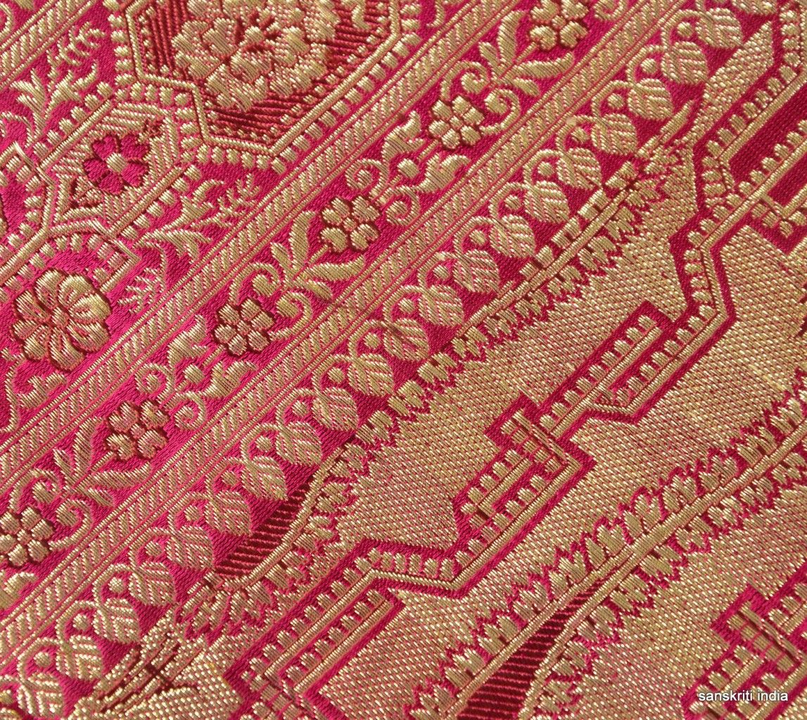 Vintage Sari Hand Woven Brocade Fabric Art Silk Heavy Saree Floral