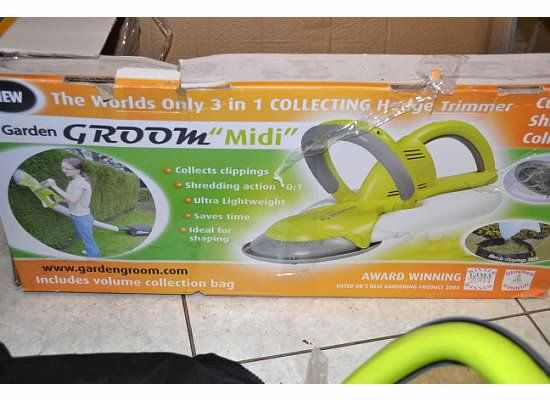 Garden Groom MIDI Safety Hedge Trimmer Model GG11 Manual