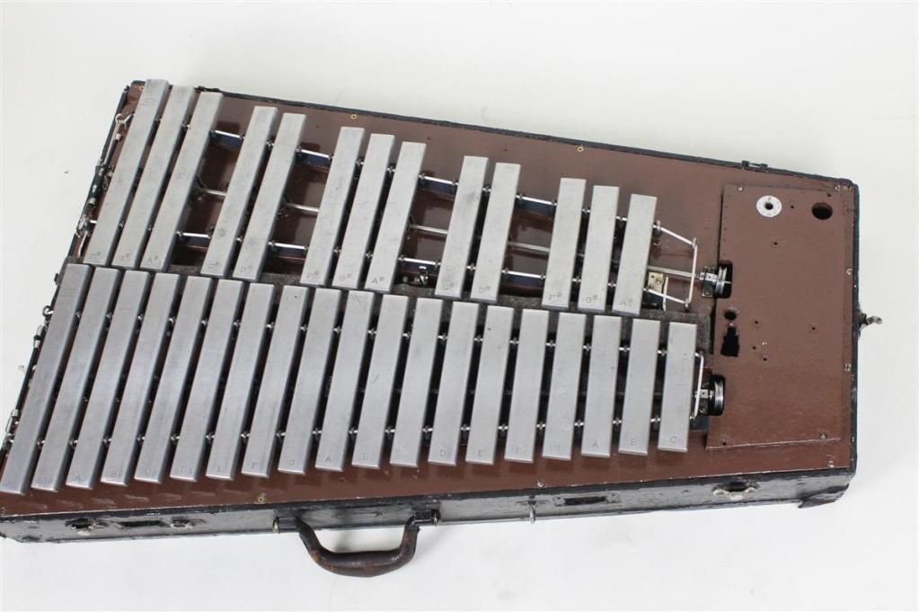   Vibra harp Drummer Model 147 musser vibraphone galanti vibraphonette