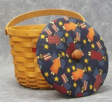  Basket Lot Large Apple Fruit Basket and Med Cloth Lidded Fruit