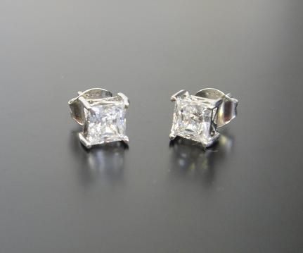 Francis Platinum Overlay Sterling Silver Swarovsiki Ziirconia Stud