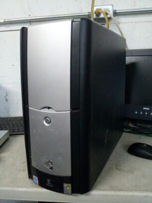 Gateway E4100 1GB RAM Windows XP Pro Desktop Computer PC