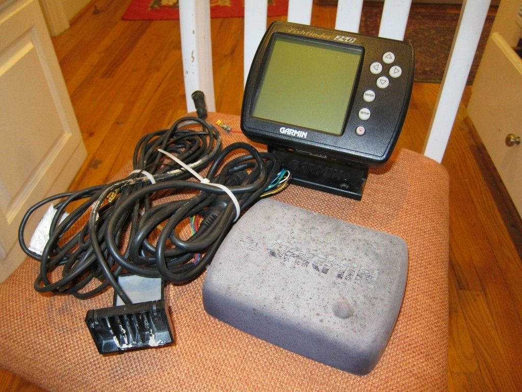  Garmin 240 Fishfinder