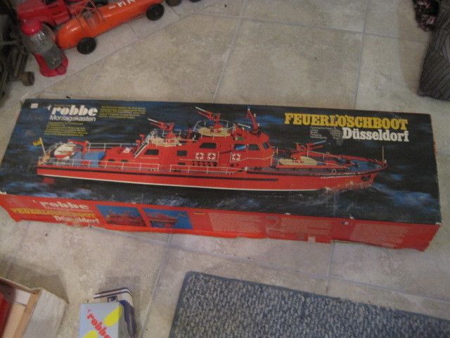 robbe dusseldorf feuerloschboot fire boat ship rc montagekasten