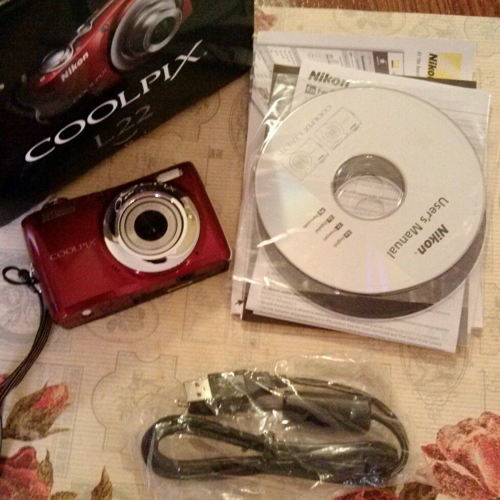 Nikon Coolpix L22 12 0 MP Digital Camera Red