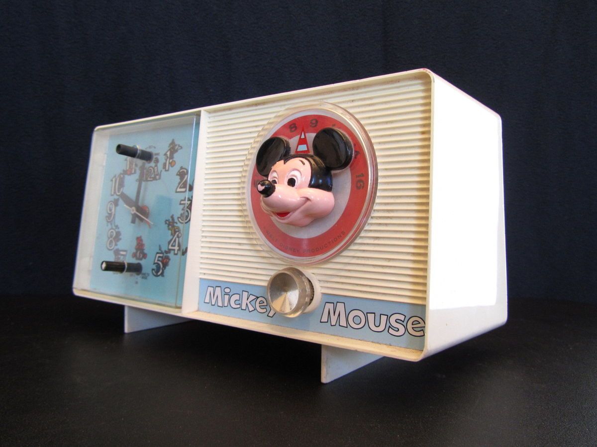  Walt Disney General Electric Mickey Mouse Cartoon Clock Radio