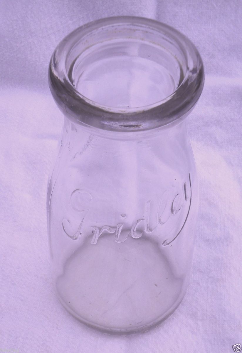 Half Pint Gridley Dairy Milk Bottle Milwaukee Wisconsin