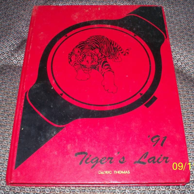 1991 Tigers Lair Slaton High School Yearbook Slaton TX