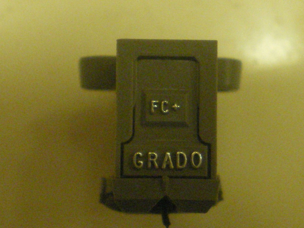 GRADO FC+ CARTRIDGE AND NEW OLD STOCK GENUINE GRADO STYLUS HAS DINGED