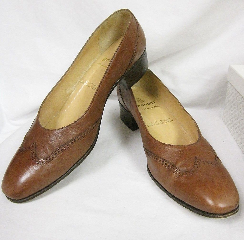 GRAVATI MACAY SOFT M553 WOMENS MEDIUM BROWN WING TIP PUMPS PRE OWNED w