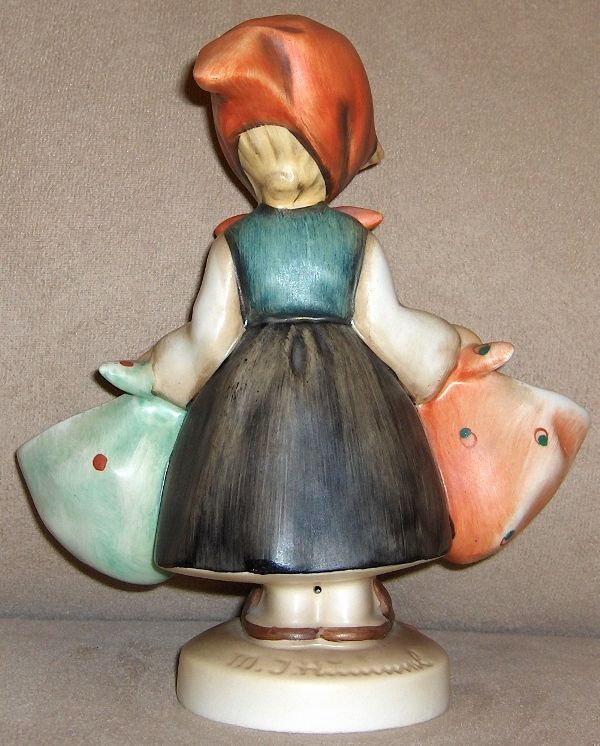 Hummel Goebel Figurine Mothers Darling 175 TMK 3