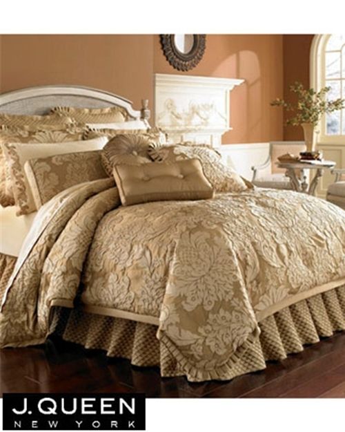 Queen New York Contessa Gold 9 PC QN Comforter Set