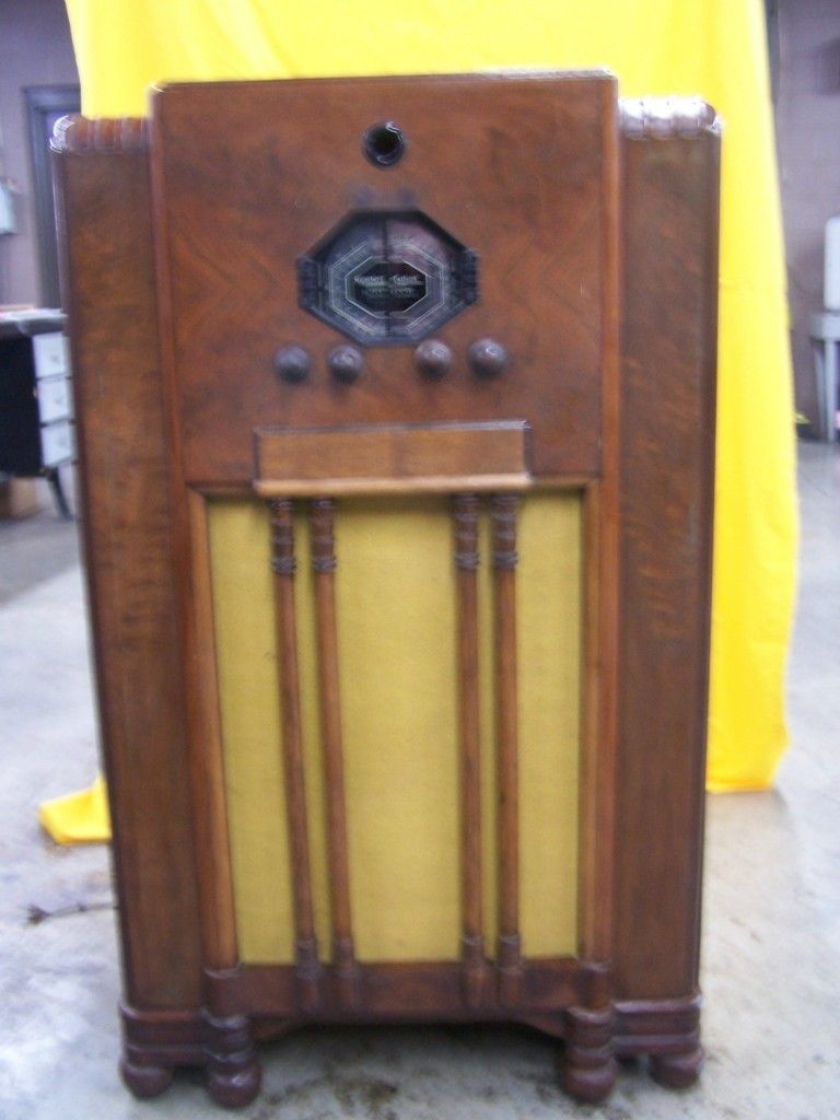 Antique Tube Radio Stromberg Carlson 140 L