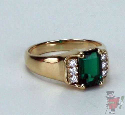 James Avery 18K Gold Barcelona Ring w Emerald Size 8 on PopScreen