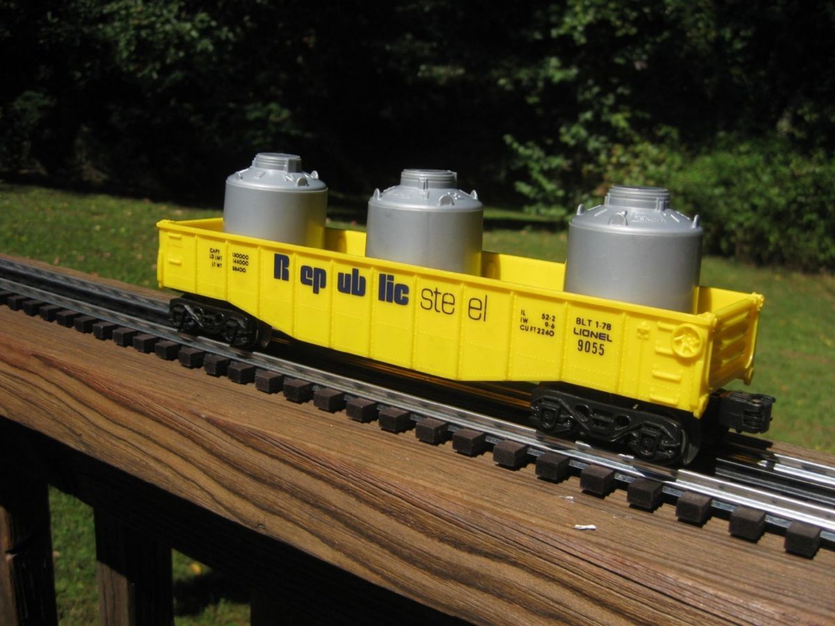 Lionel 6 9055 Republic Steel Gondola w Canisters