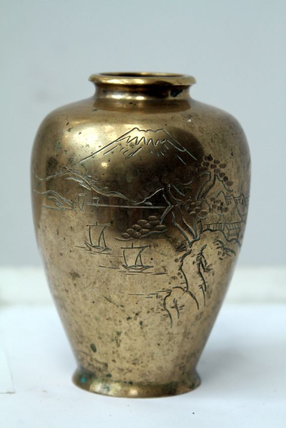 Antique Bronze Brass Chinese Japanese Vase Signed