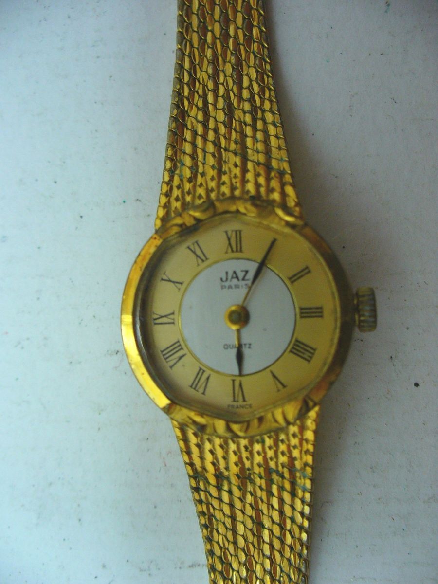 Jaz Paris Vintage Petite Analog Quartz Ladies Watch