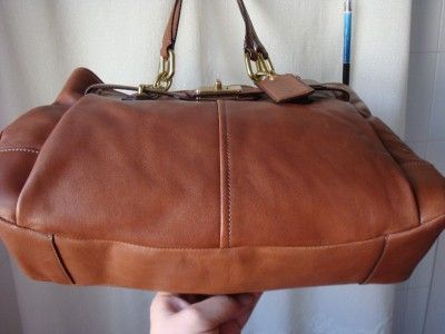 Coach Carryall Chelsea Leather Jayden Walnut 17811M