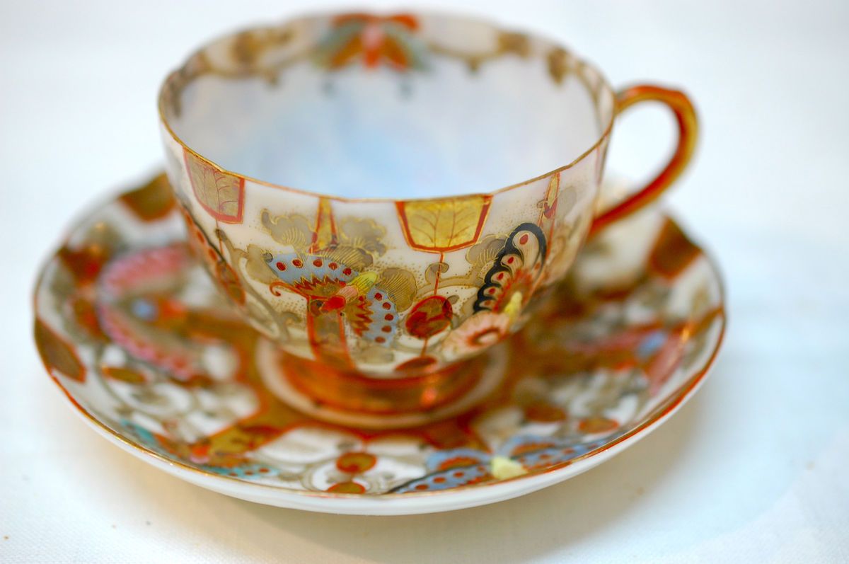 Kutani Kaga No Kuni Antique Japanese Teacup and Saucer