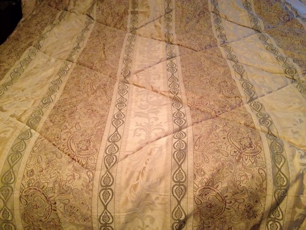 King Size Comforter and Bed Skirt