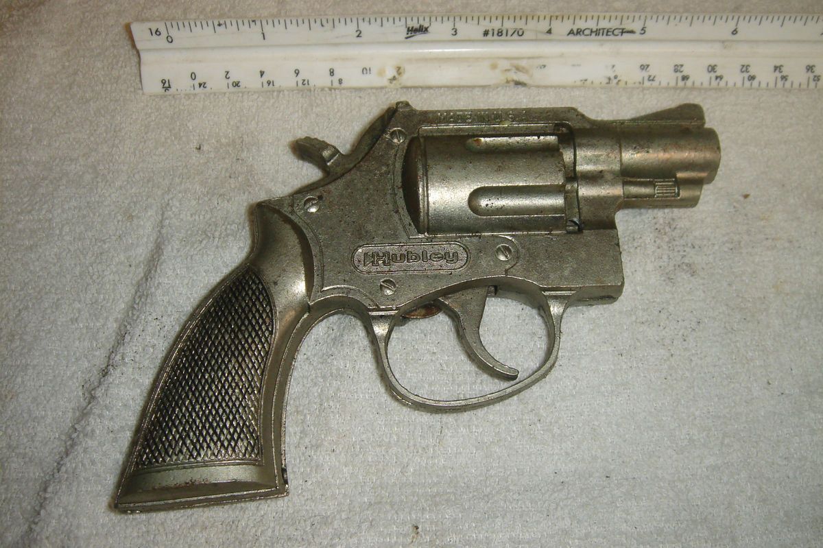 Vintage Hubley Trooper Snub Nose Toy Revolver Cap Gun Chrome Metal