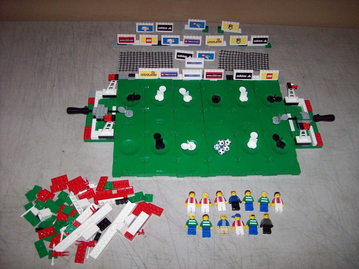 Lego 3609 Sports Football Soccer Stadium Mini Figures