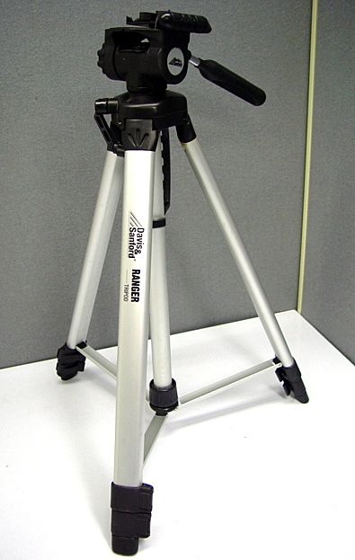 Tripod w Tilt Fluid Panhead Head 3 Section Legs 049383056310