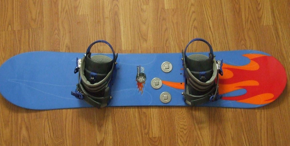 Liquid Snowboard Hot Rod 118 Ride Burton Bindings Great Youth Junior