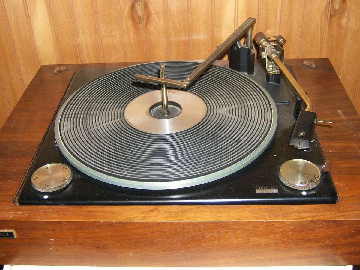 Vintage Panasonic Automatic SL 700 Turntable Record Player