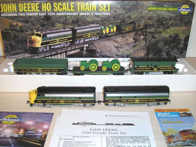 HO Scale 2 JD 1998 JOHN DEERE F UNITS 75th ANNIV w MODEL D TRACTORS