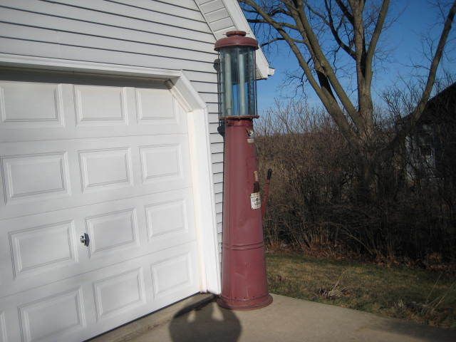 Gilbert Barker Vintage Visible Gas Pump Gravity Fuel Gas Oil Station