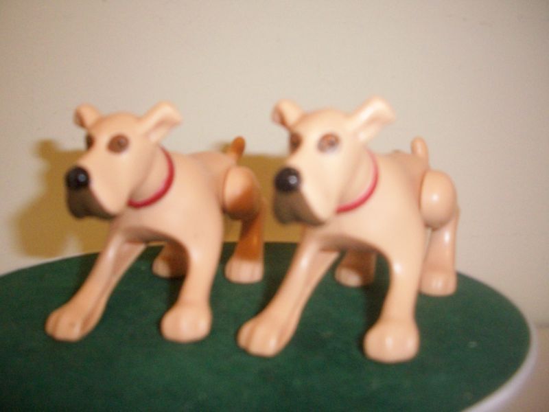 Marmaduke Pouncing Dog Lot of 2 Movie Toy Burger King