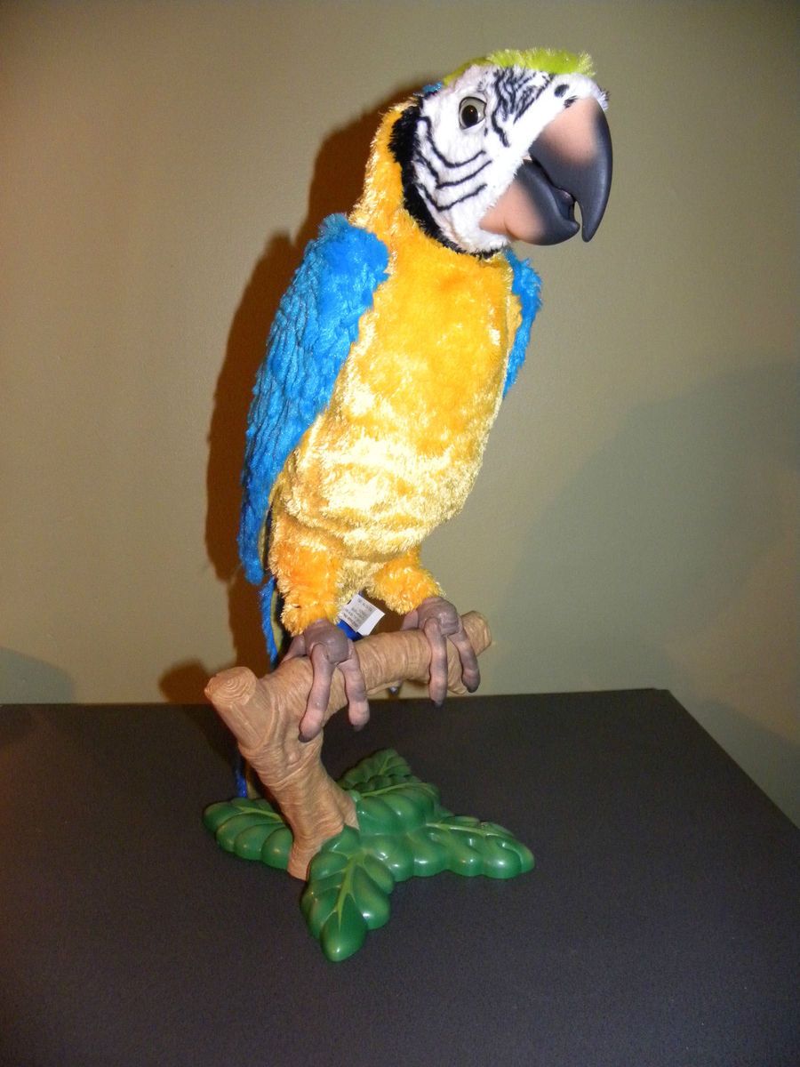 Hasbro FurReal Friends Squawkers McCaw Interactivetalking Parrot