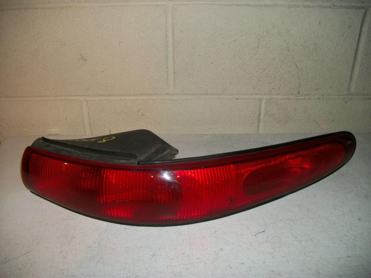 Mercury Sable Sedan RH Tail Light 98 99