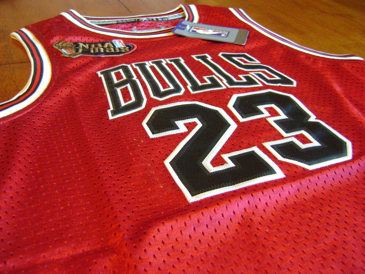 Michael Jordan Chicago Bulls Youth Jersey Size XL