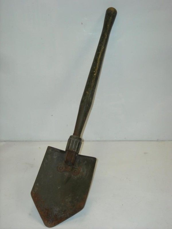 Vintage WWII US 1945 Entrenching Tool Military Shovel