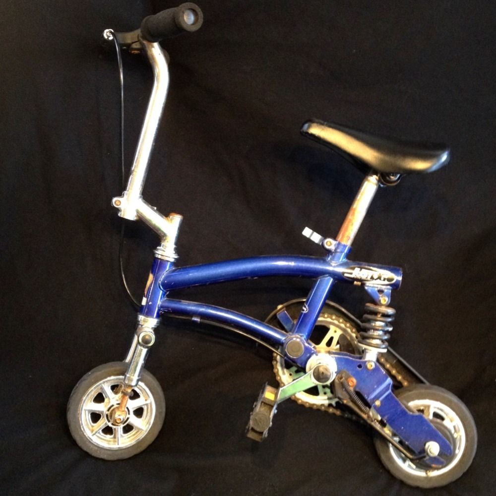 Мини гоу. Just go Mini Bike велосипед. Синий мини велосипед клоун. Клоун на маленьком велосипеде. Just go runt Bike nos New in Box Clown Bike very rare collec.