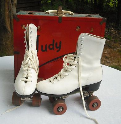 Vintage set Chicago Roller Skates Co. Skates w/ Metal Box 1950s