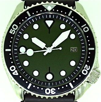 Newly listed SEIKO 7002 diver MOD w/Army Green Tuna dial w/WHITE