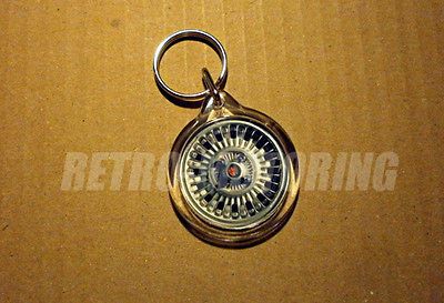 Alfa Romeo Cromodora retro classic alloy wheel keyring