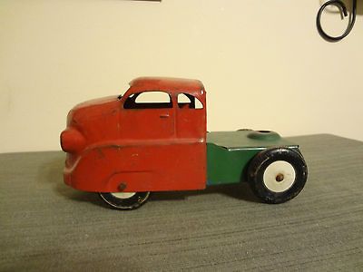 Antique Wyandotte Truck Cab Toy c1940s