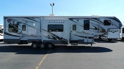 CYCLONE CY 370C HD EDITION TOY HAULER 2 AWNINGS, PARTY DECK,2 BATHROOM