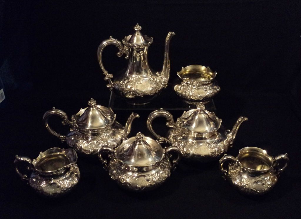 STUNNING 7 PC. VICTORIAN ERA WILCOX SILVERPLATE REPOUSSE TEA / COFFEE