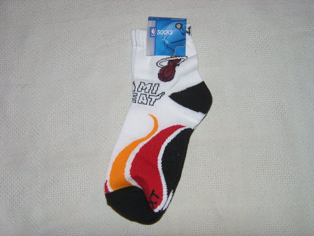 Basketball Miami Heat NBA Champions Youth/Adult Socks Sz 9 11 NWT