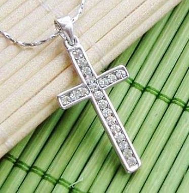 18K White Gold Gp Swarovski Crystal Unique Cross Chain With Pendant